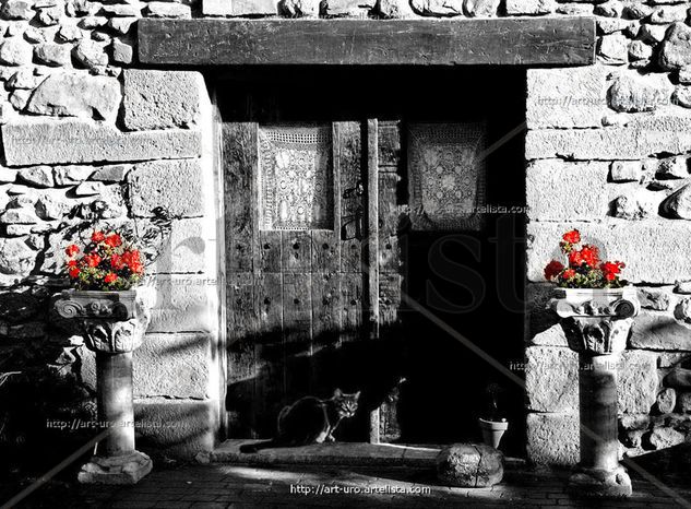 PORTAL RUSTICO Architecture and Interiorism Black and White (Digital)