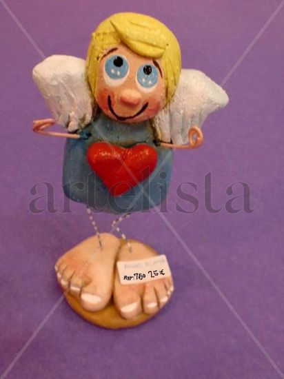 ANGEL PIES Pottery Figurative