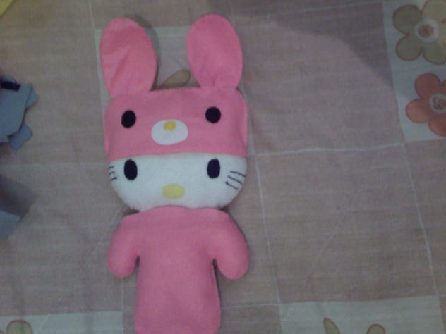 hello kitty conejo