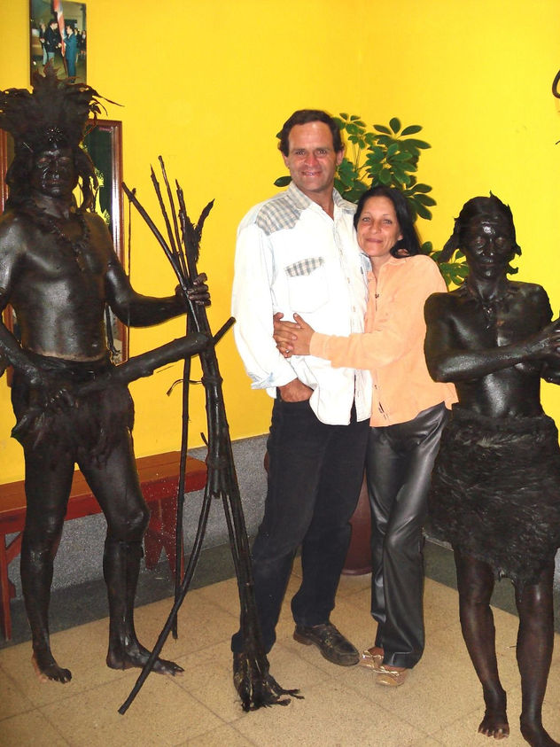 Con maquillaje y sin maquillaje (fotomontaje)