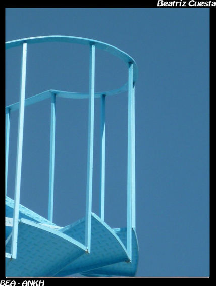 Escaleras hacia el...