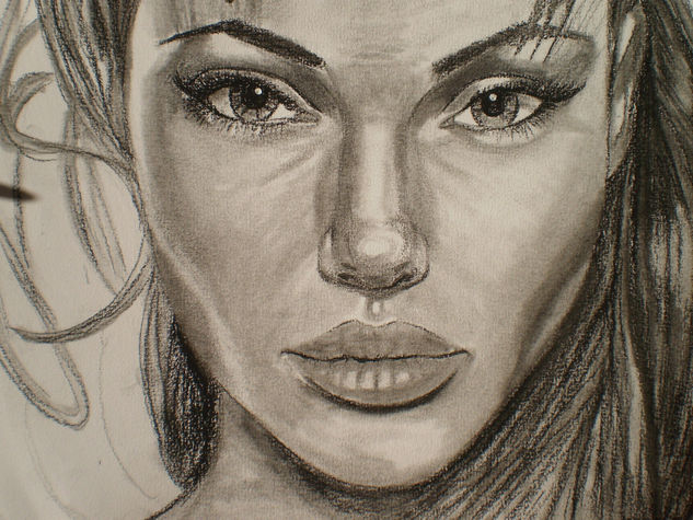 ANGELINA JOLIE 3 Charcoal