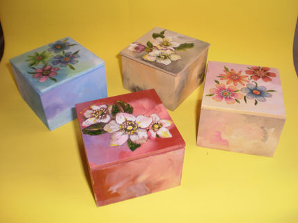 Cajas pintadas a mano