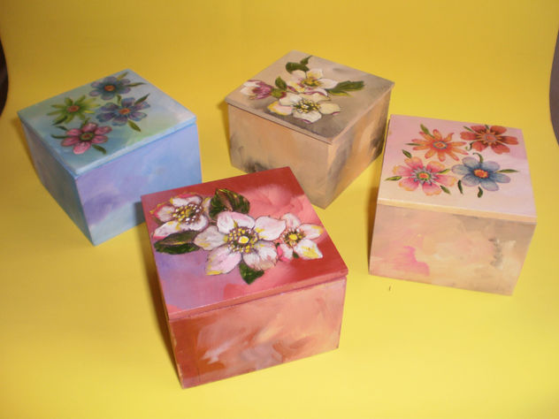 cajas pintadas a mano
