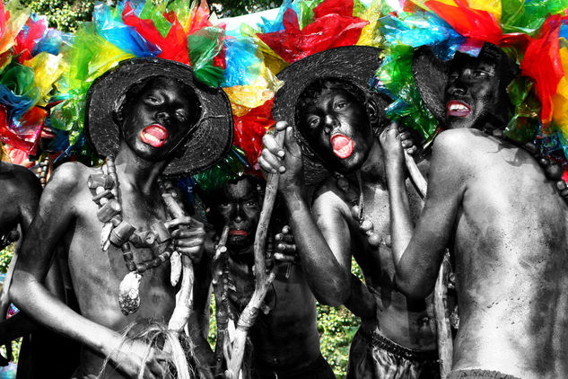 negritos danzantes 3 Conceptual/Abstracto Color (Química)