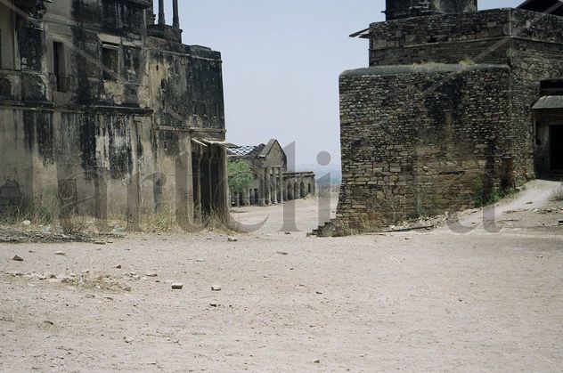india 18