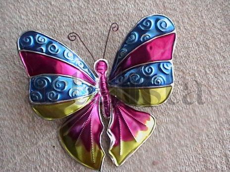 Mariposas en repujado