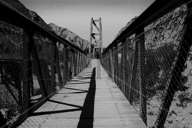 "Puente colgante" Viajes Blanco y Negro (Digital)