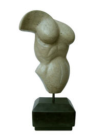 "Torso femenino I"