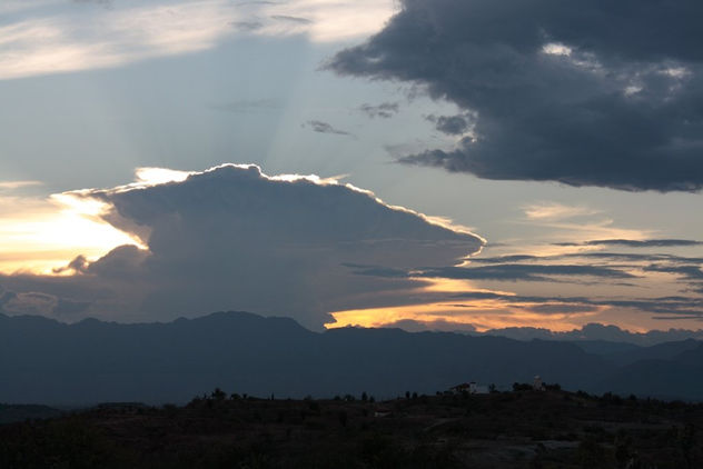 Atardecer en el desierto de la Tatacoa Colombia