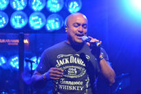 Cantando