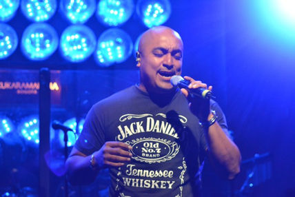 Cantando