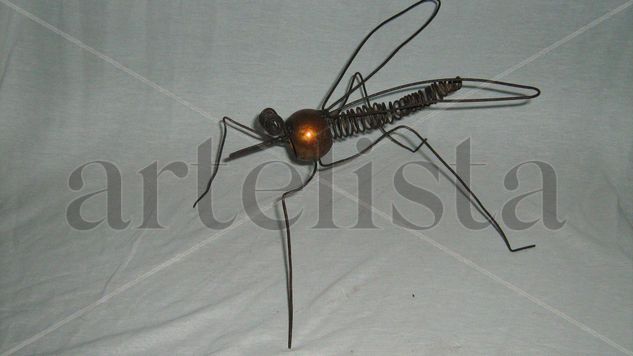 Mosquito Metal Figurativa