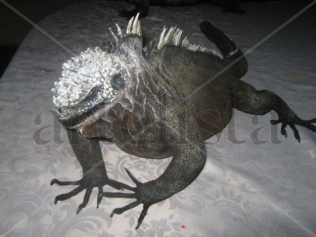 ESCULTURAS IGUANA GALAPAGOS Otros Figurativa