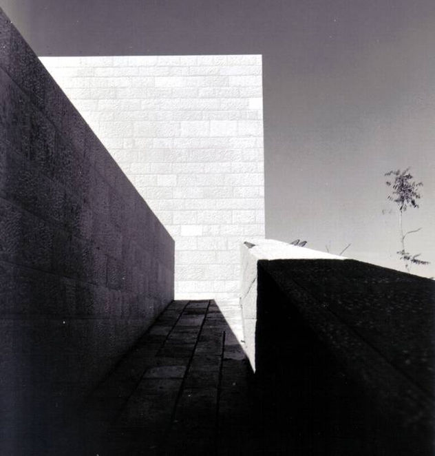 Geometria y Luz-Geometry and Light