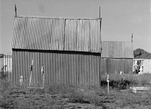 Capilla patagonica. Monocromo.Analogica. (0.40 X0.30) Architecture and Interiorism Black and White (Manual)