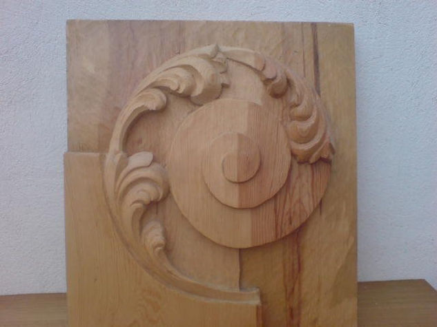 boluta Carving Figurative