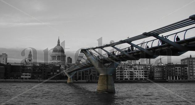 milenium bridge