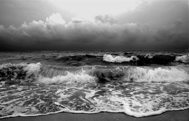 Olas en negro Otras temáticas Blanco y Negro (Digital)