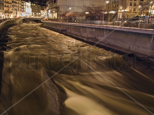 rio nocturno Andorra Photojournalism and Documentary Color (Digital)