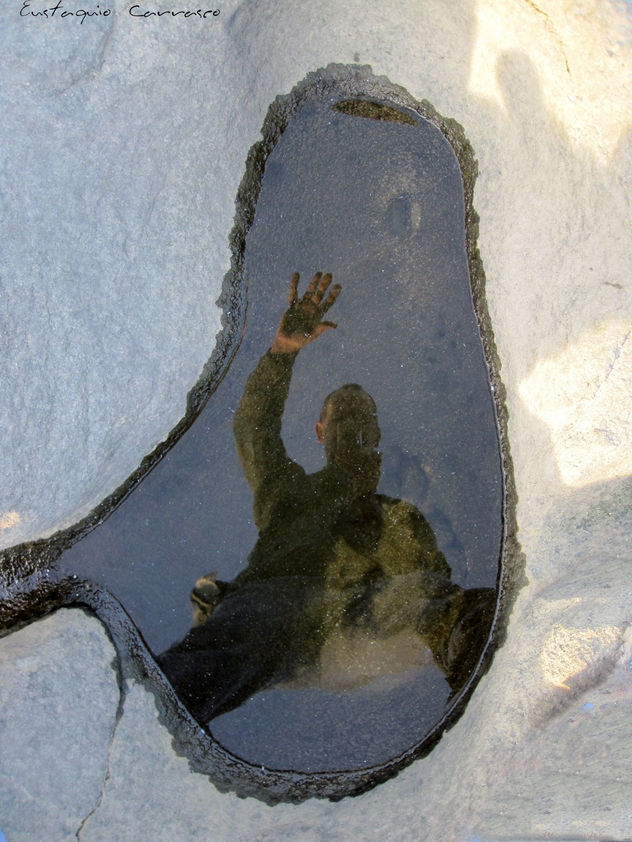 Saltando por encima del charco, (Jumping over the pond)