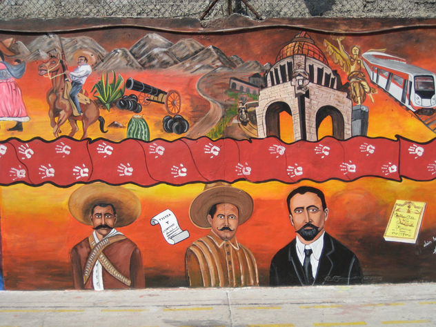 mural "la evolucion de nuestra historia" 3/3