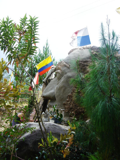 ANTONIO NARIÑO Finca- Museo del Pensamiento y La Libertad Pottery Figurative