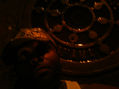 man hole, whole man (autorretrato)