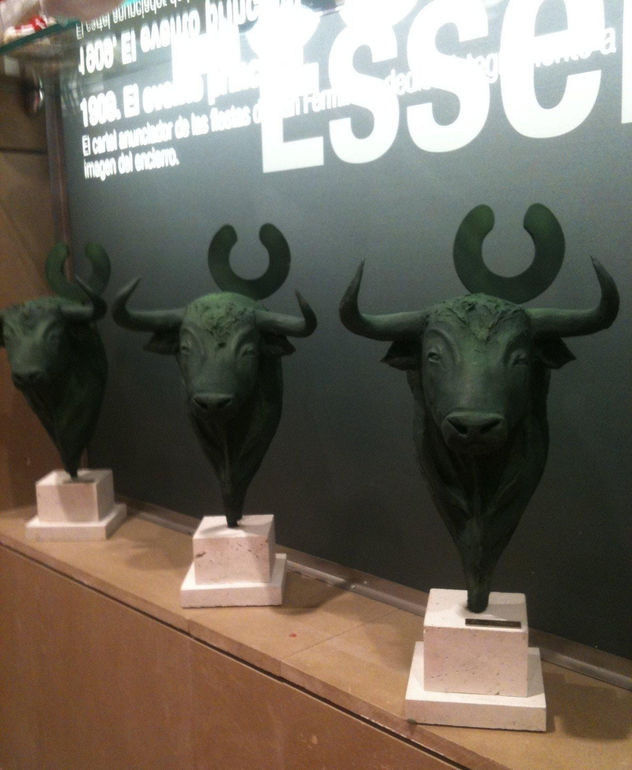 SERIE PARA EL MUSEO DEL ENCIERRO DE PAMPLONA.