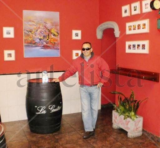 Cafe Hoyuela una de las sedes del artista.