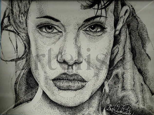 mirada de impacto angelina jolie