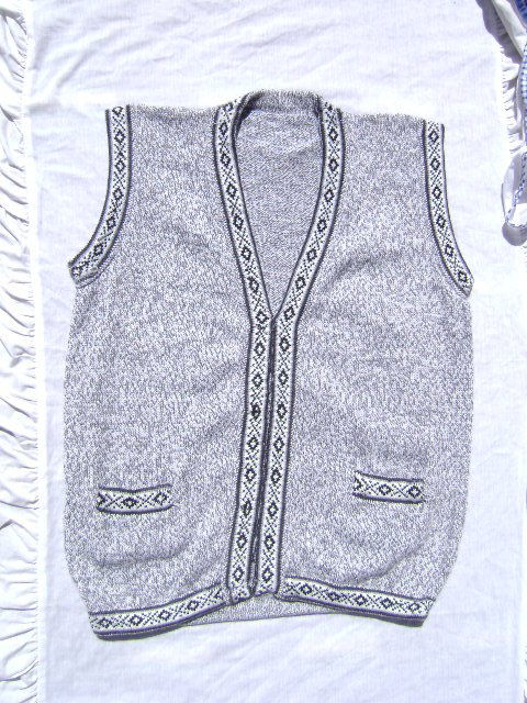CHALECO DE ALPACA COLOR GRIS
