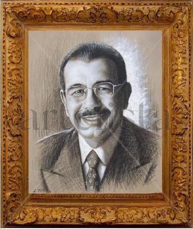 RETRATO  EN CARBONCILLO DE DANILO MEDINA 