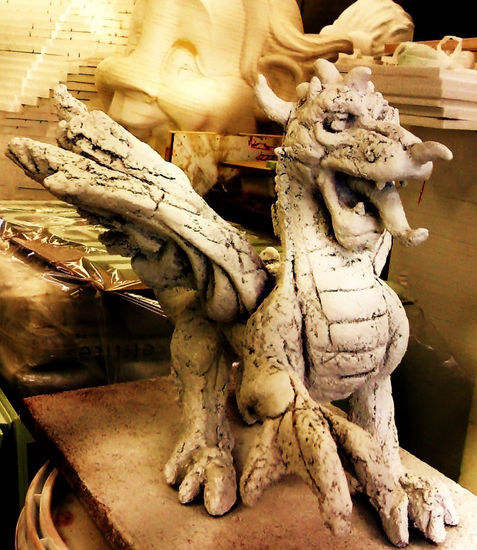 Dragón Valencia Pottery Figurative