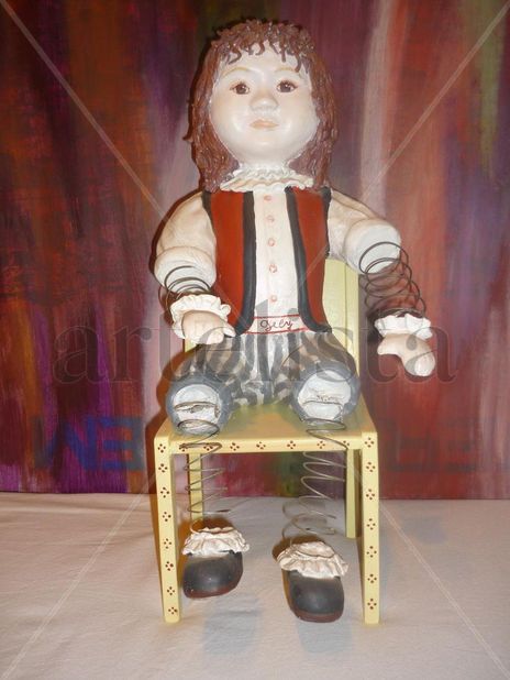 Muñeca en papel mache