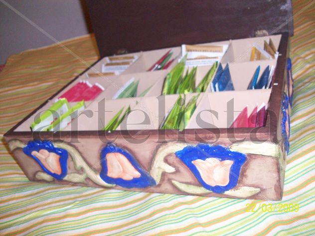 Caja para sacos de te, en papel mache