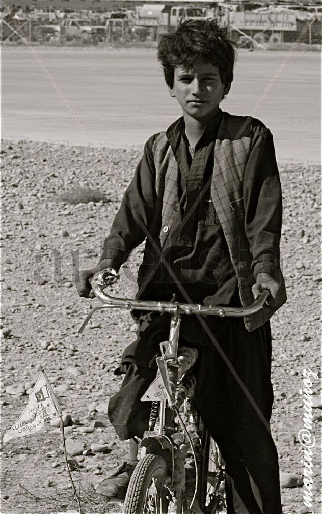 Niño en bici