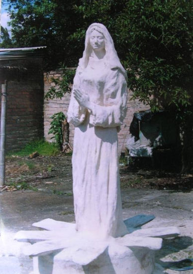 VIRGEN ILUMINADA Marble Figurative