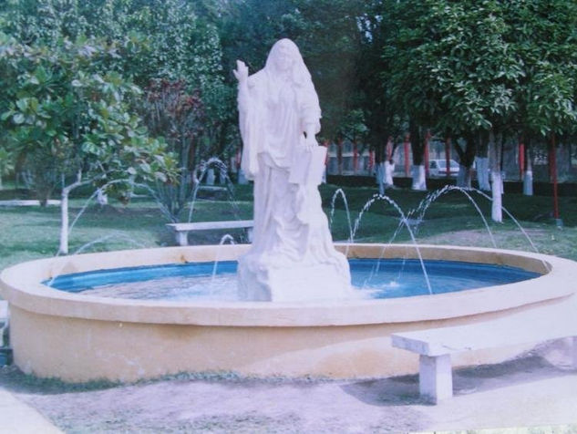 DIOSA DE LA SABIDURIA LABOYANA Marble Figurative