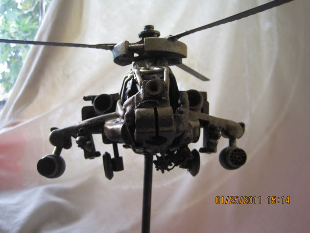 HELICOPTERO APACHE 