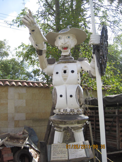 EL QUIJOTE, CEL: 311 2654856 Cerámica Figurativa