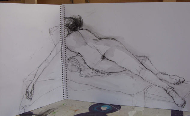 Desnuda Charcoal