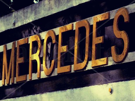 Cartel mercedes