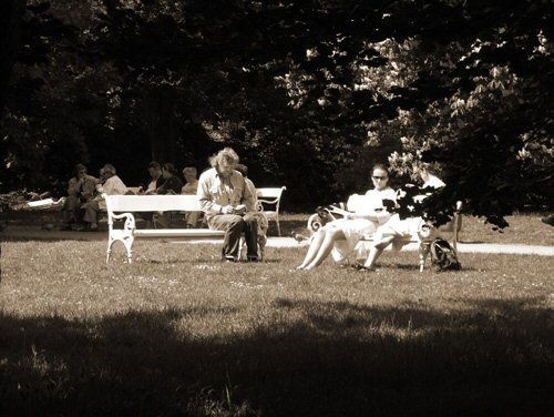 Day of leisure 3	 Retrato Blanco y Negro (Digital)