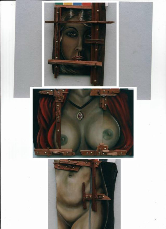 mujer apuntalada