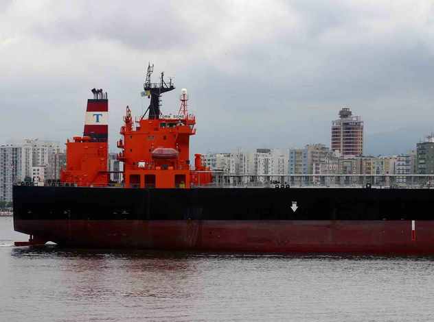 INSTALACION 44 Navio em Santos