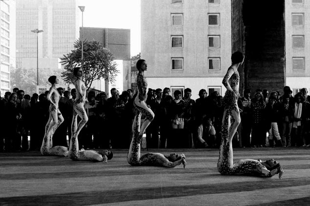 DANÇA Sao Paulo Masp 05 Conceptual/Abstract Black and White (Manual)