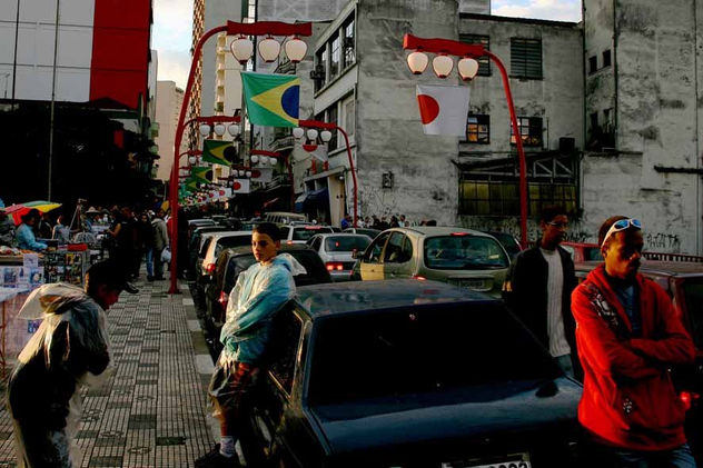 LOS OLVIDADOS de Sao Paulo de Buñuel de Dios (ou Parangolés na Liberdade)