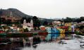 PAISAJE PICTÓRICA DE PIRAPORA DO BOM JESUS sec. XXI (reflexo das casas no Rio Tietê poluído)