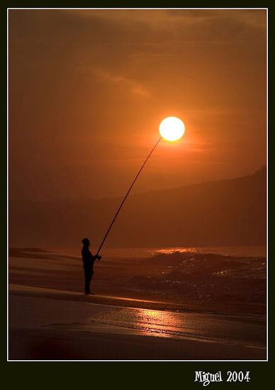 Fisherman of light Other Themes Color (Digital)